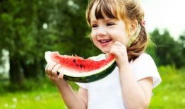 网红吃瓜大集合在线观看,在线观看，笑料连连