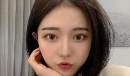 网红女孩子吃瓜,网红女孩的甜蜜吃瓜时光